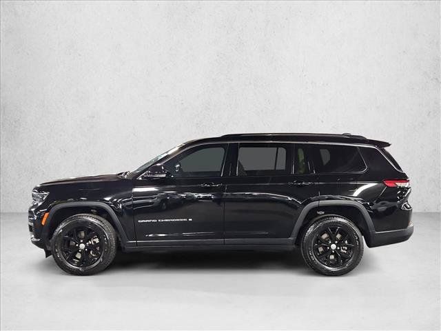 Used 2023 Jeep Grand Cherokee L Limited AWD/4WD image 9