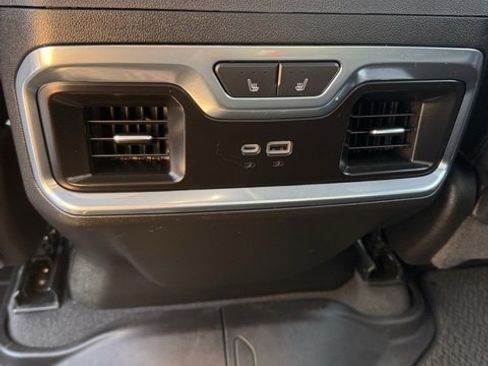 Used 2022 GMC Sierra 1500 Denali w/ Denali Reserve Package image 17