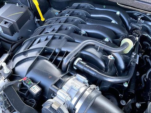 Used 2025 Dodge Durango GT image 34