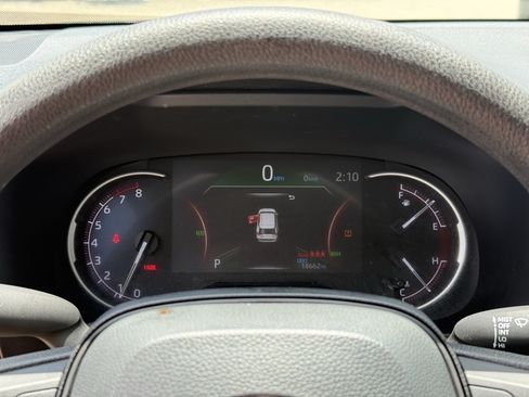 Used 2025 Toyota RAV4 XLE w/ Convenience Package FWD image 19