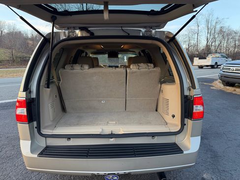 Used 2008 Lincoln Navigator 4WD image 27