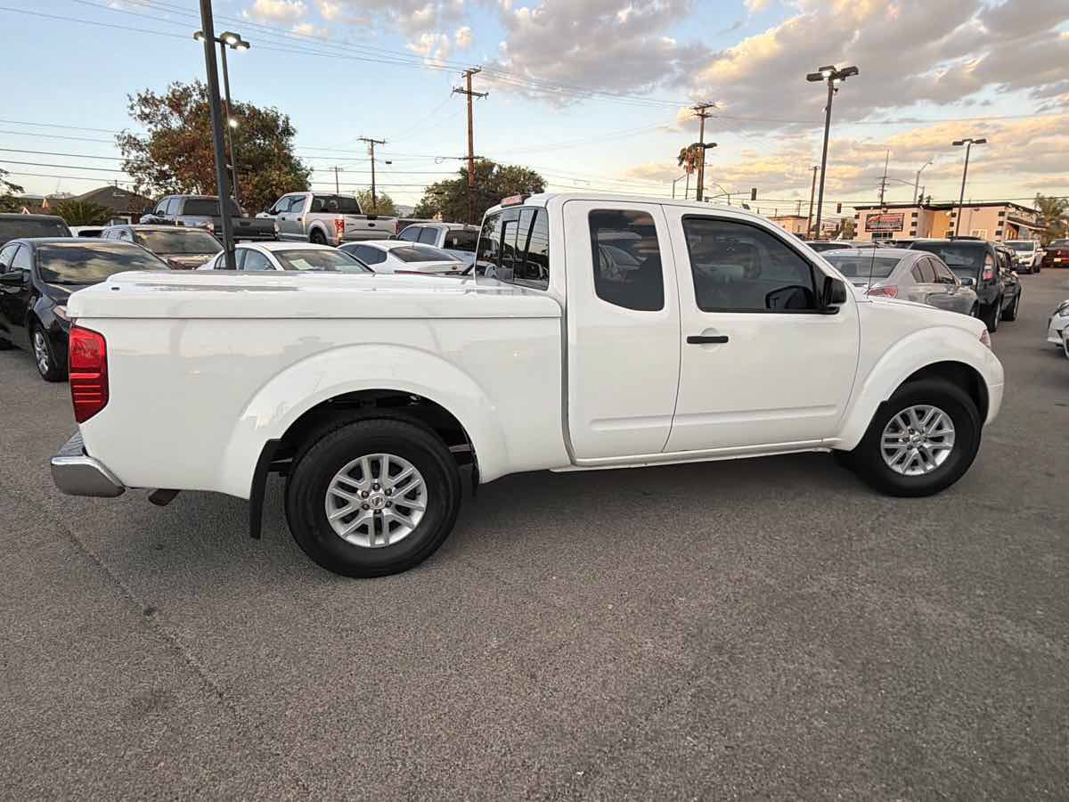 Used 2019 Nissan Frontier SV RWD image 4