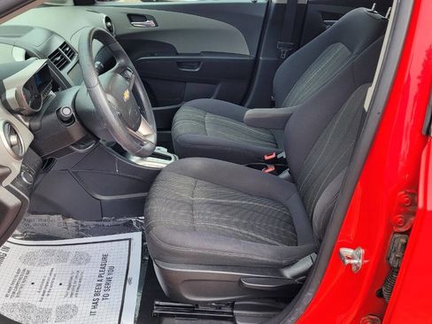 Used 2015 Chevrolet Sonic LT w/ Fun and Sun Package image 9