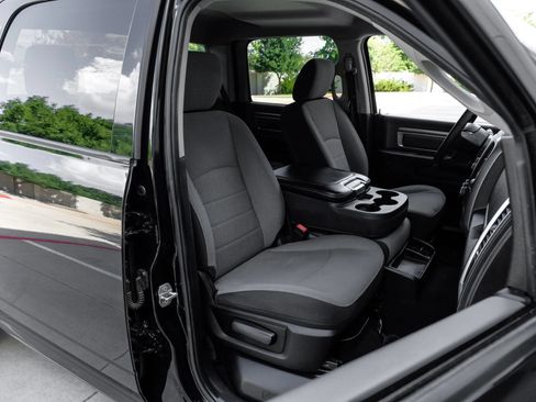 Used 2022 RAM 1500 Classic SLT RWD image 38