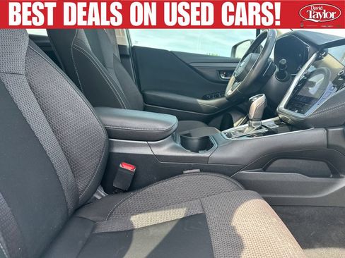 Used 2024 Subaru Outback Premium AWD/4WD image 27