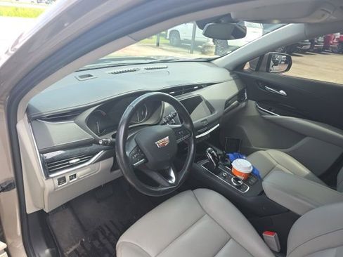 Used 2023 Cadillac XT4 Premium Luxury w/ Cold Weather Package FWD image 7