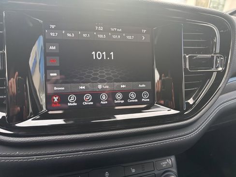 Used 2022 Dodge Durango GT image 33