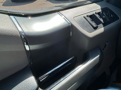 Used 2018 Ford F150 XLT w/ Equipment Group 302A Luxury AWD/4WD image 30