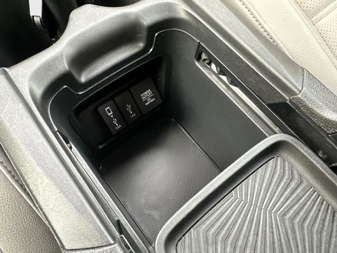 Used 2017 Honda CR-V EX-L image 25