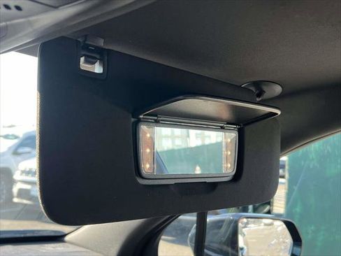 Used 2024 Cadillac XT6 Luxury image 34