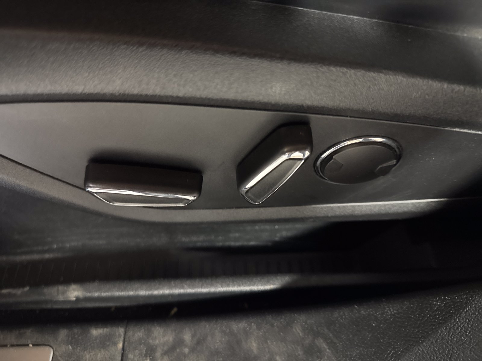 Used 2019 Lincoln Nautilus Reserve AWD/4WD image 15