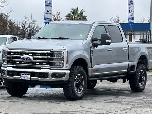 Certified 2024 Ford F250 Lariat w/ Tremor Off-Road Package image 8