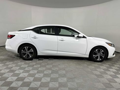 Used 2023 Nissan Sentra SV image 9