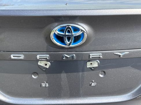 Used 2023 Toyota Camry XLE image 17