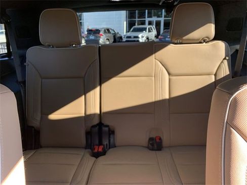 Used 2024 Chevrolet Tahoe Premier image 33