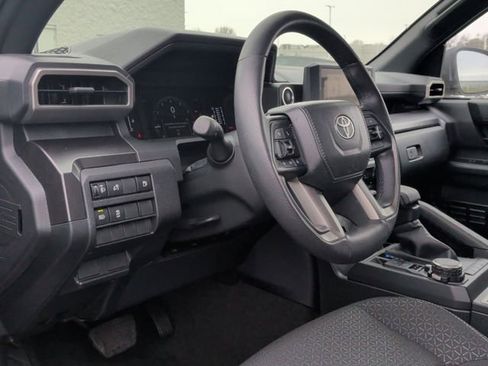 Used 2025 Toyota 4Runner SR5 image 9
