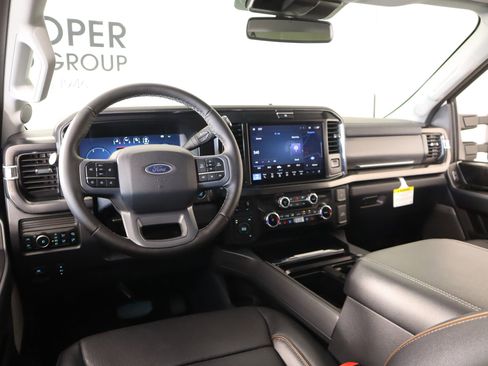 Used 2026 Ford F250 Lariat w/ Chrome Package image 2