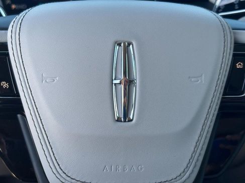 New 2026 Lincoln Aviator AWD image 22