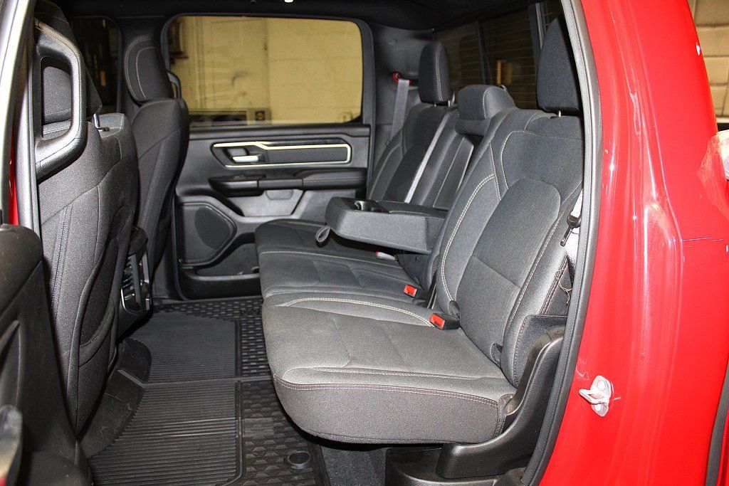 Used 2022 RAM 1500 Big Horn AWD/4WD image 31