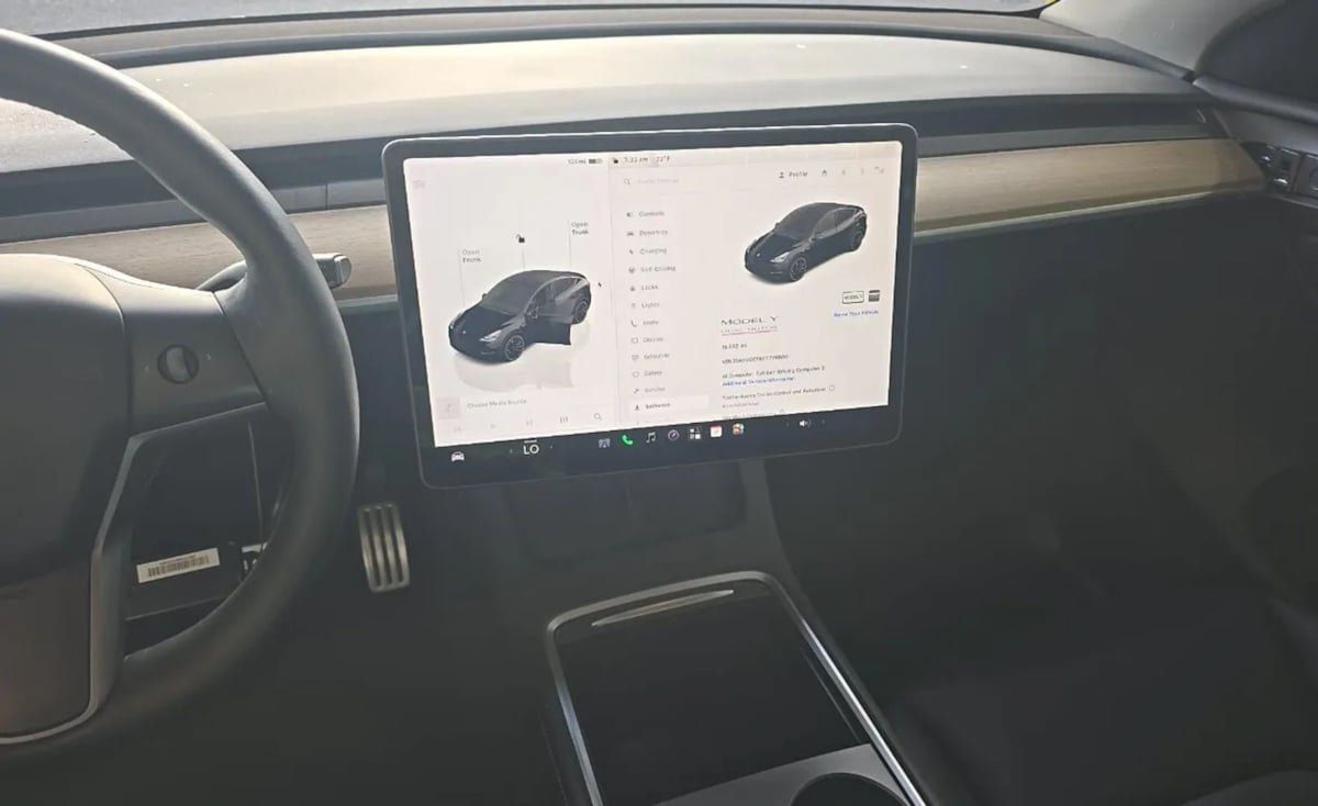 Used 2023 Tesla Model Y Performance AWD/4WD image 7