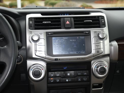 Used 2017 Toyota 4Runner Limited image 18