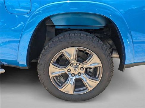 Used 2022 RAM 1500 Laramie AWD/4WD image 8