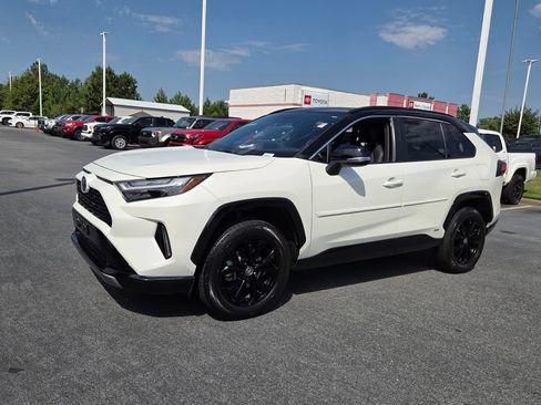 Used 2022 Toyota RAV4 XSE w/ XSE Grade Weather Package AWD/4WD image 3