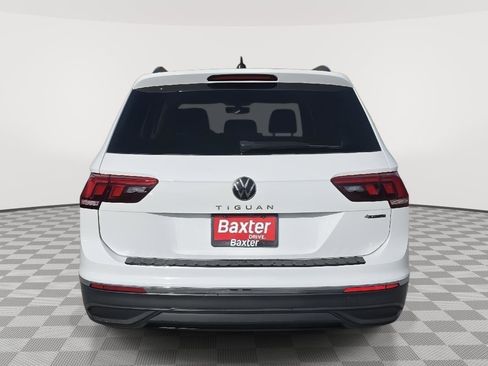 Used 2023 Volkswagen Tiguan S image 9