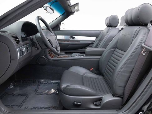 Used 2002 Ford Thunderbird RWD image 18
