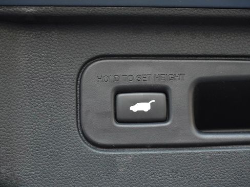 Used 2024 Honda Pilot TrailSport image 39