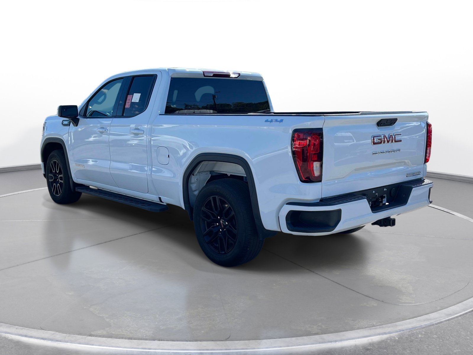 Used 2024 GMC Sierra 1500 Elevation AWD/4WD image 7
