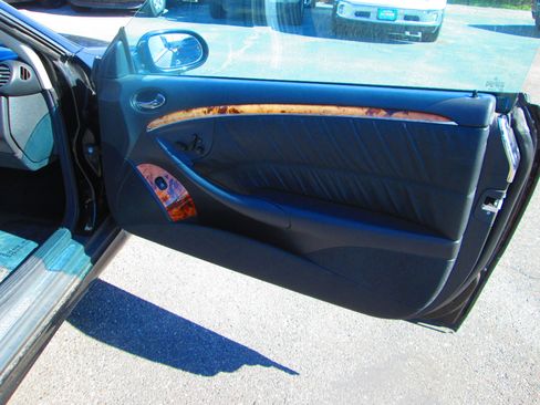 Used 2005 Mercedes-Benz CLK 500 Cabriolet image 7