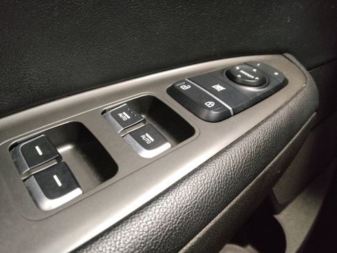 Used 2019 Kia Optima S FWD image 27
