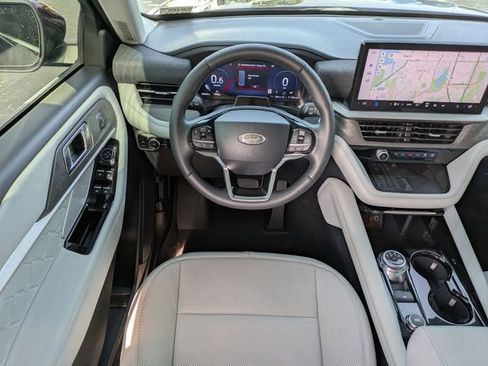 Used 2025 Ford Explorer Platinum w/ Ultimate Package AWD/4WD image 14