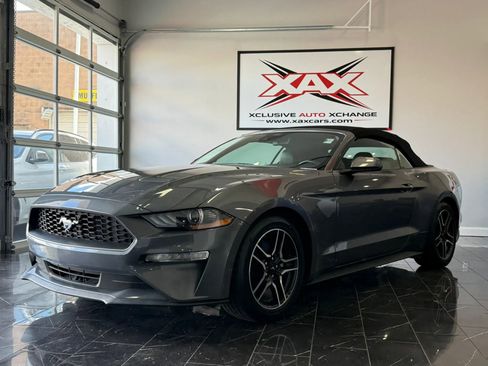 Used 2022 Ford Mustang Premium w/ Equipment Group 201A RWD image 3