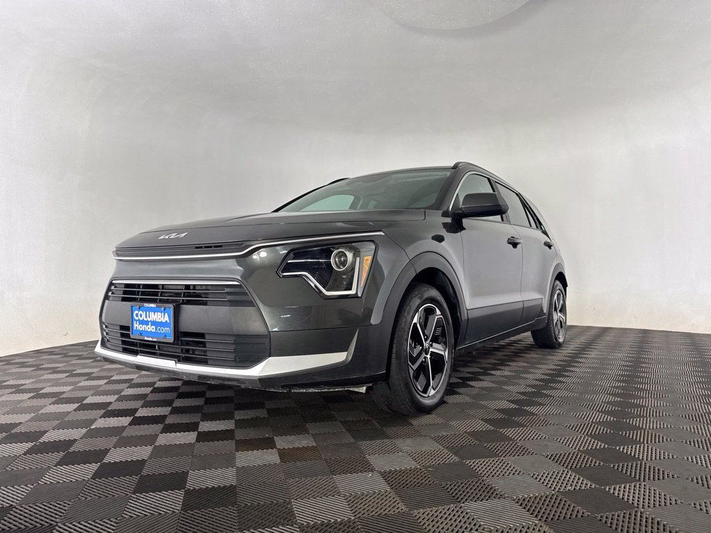 Used 2025 Kia Niro LX FWD image 5