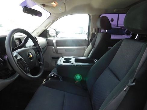 Used 2010 Chevrolet Silverado 1500 W/T image 10