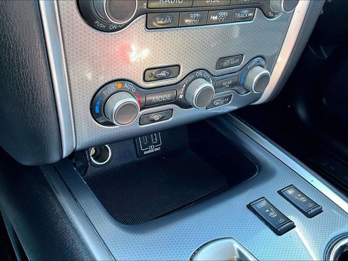 Used 2019 Nissan Pathfinder SL AWD/4WD image 33
