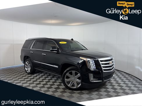 Used 2017 Cadillac Escalade Premium Luxury AWD/4WD image 1