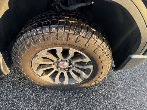 Used 2021 GMC Sierra 1500 AT4 image 9