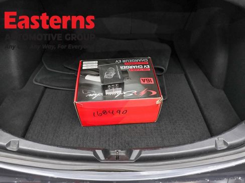 Used 2018 Tesla Model 3 Performance image 9