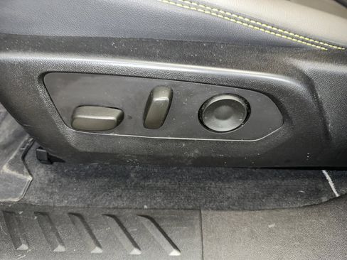 Certified 2024 Chevrolet Colorado ZR2 w/ ZR2 Convenience Package III image 6