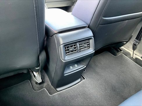 Used 2024 Honda CR-V Sport Touring image 10