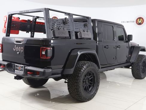 Used 2020 Jeep Gladiator Rubicon AWD/4WD image 3