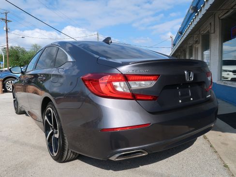 Used 2019 Honda Accord Sport image 7