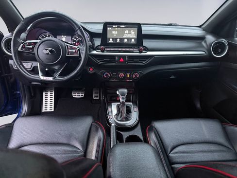 Used 2021 Kia Forte GT image 12