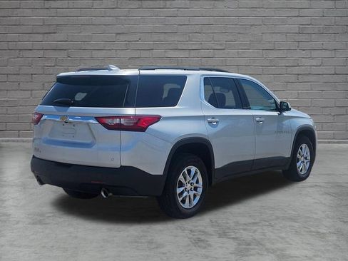 Used 2021 Chevrolet Traverse LT FWD image 5