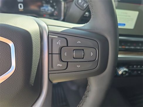 New 2025 GMC Sierra 1500 Elevation image 24