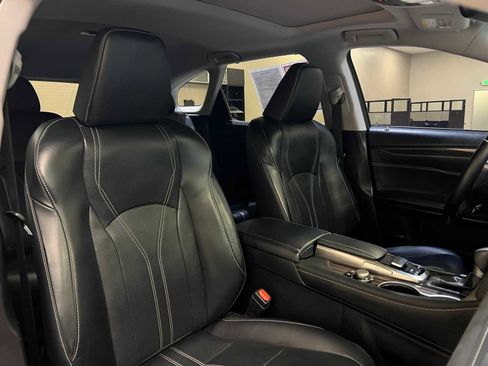 Used 2019 Lexus RX 350L Luxury image 14