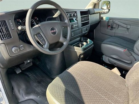 Used 2024 GMC Savana 2500 w/ Driver Convenience Package image 11